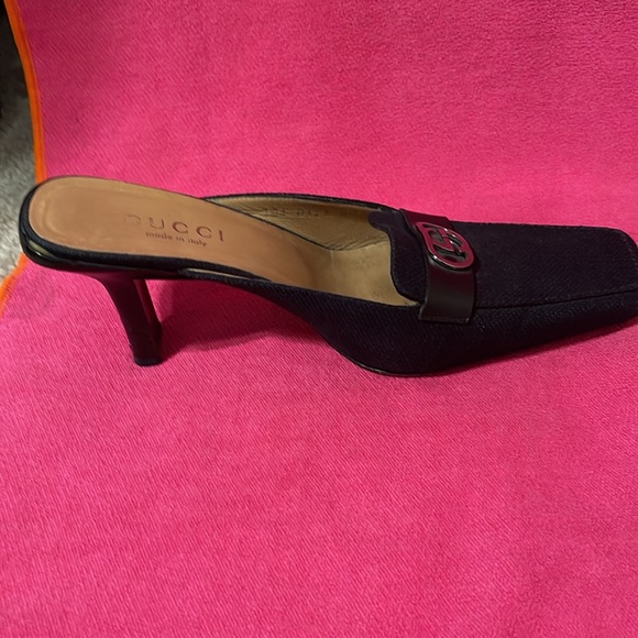 Gucci slides 3 1/2 heel - Picture 4 of 8